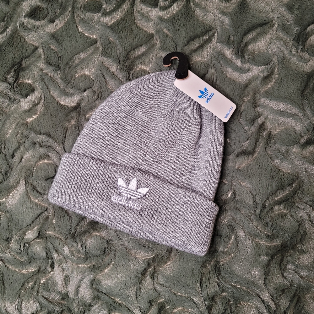 Womans Fit Adidas Heather Grey Beanie